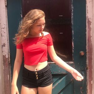 Meet your Posher, Aliza